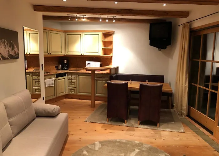 Wunderschoene Wohnung Am Hahnenkamm